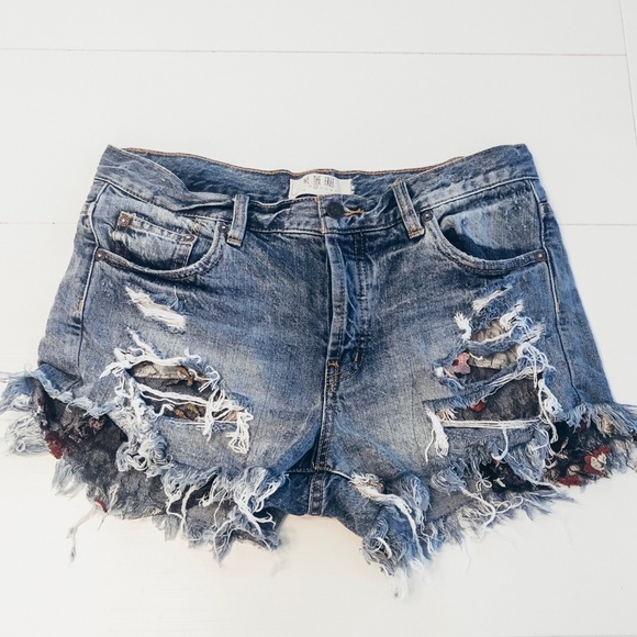 Free People Pants - FREE PEOPLE DENIM SHORTS